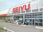 西友調布入間町店 498m