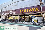TSUTAYA 徒歩8分。その他 640m
