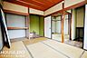 子供部屋：■■本日内覧可能■■阪急宝塚線「服部天神」駅徒歩12分・「庄内」駅徒歩14分！2階建て・和室メインの落ち着きのあるお家です♪奥行きのある南向きバルコニー・居住用はもちろん、収益としてもおすすめです！