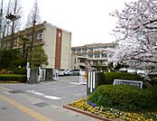 高浜市立高浜中学校（1050m）