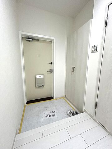 玄関 八王子ローヤルマンション 3階/305