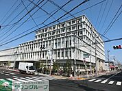 東京ベイ・浦安市川医療センター 徒歩8分。病院 630m