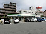ファミリーマート市川二俣店 370m