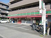 ローソンストア100 727m