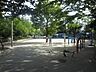 周辺：スポーツ公園 900m