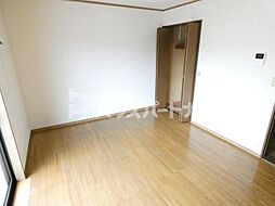 プレド・ラ・ガール 1階1Kのリビング/ダイニング