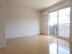 ファースト　キャロベリー 2階1LDKのリビング/ダイニング