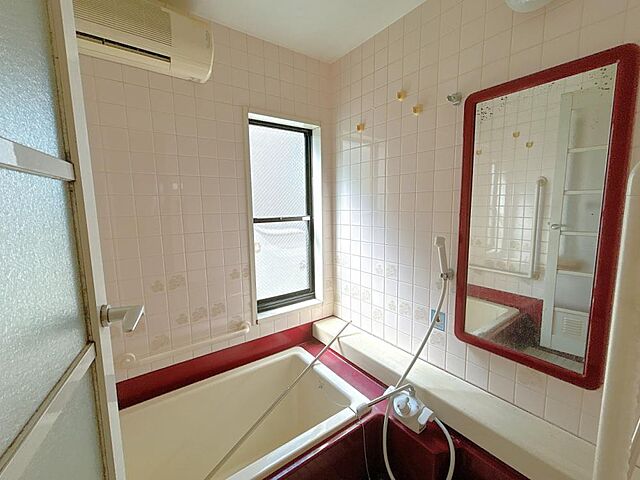 浴室 高岡市鐘紡町8-8