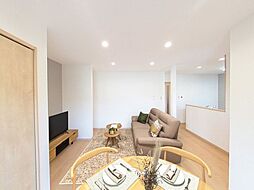 高岡市羽広2丁目 戸建て
