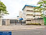 周辺：羽村市立小作台小学校 821m