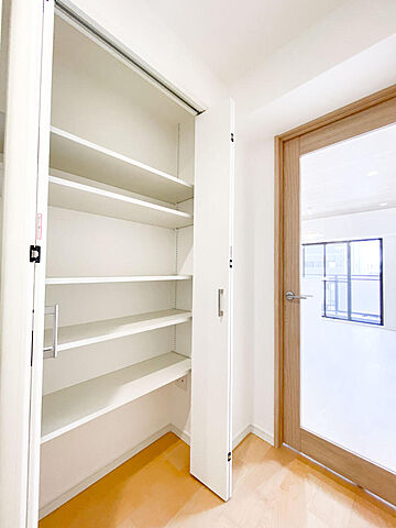 収納 四条高倉スカイハイツ 5階/501