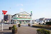 ファミリーマート土呂駅前店 608m