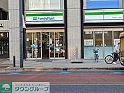 ファミリーマート大宮仲町二丁目店 徒歩1分。 70m