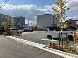 FKシャーメゾンレフィアント駐車場
