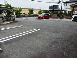 FK-PineCrest駐車場