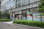 ココカラファイン麹町店（179m）