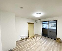 JR山陰本線 二条駅 徒歩5分の賃貸マンション 2階1Kのリビング/ダイニング