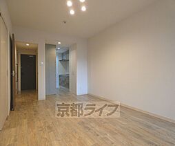 京都地下鉄東西線 二条駅 徒歩18分の賃貸マンション 4階2LDKのリビング/ダイニング
