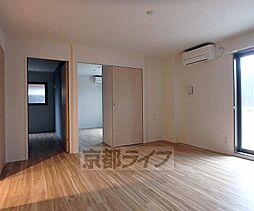 京都市営烏丸線 松ヶ崎駅 徒歩10分の賃貸マンション 1階2LDKのリビング/ダイニング