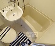 掃除のしやすい3点ユニットです。
