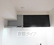 上段にも収納あります