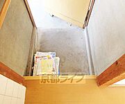 シンプルな玄関です