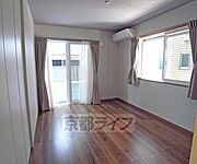 1階南西のお部屋です。