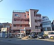 ピンク色の可愛らしい外観です。