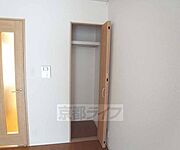 収納が二つあるので、物が多い方にもオススメ。