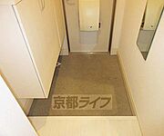足元ゆったりの玄関です