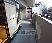とても広いベランダです。