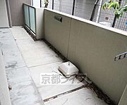 ベランダも広め