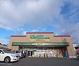 ダックス 桂東店まで155m 何でも揃うドラッグストア