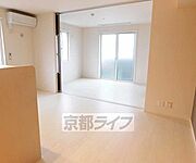 奥行きのあるお部屋です。