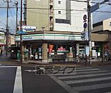 ファミリーマート　北白川別当町まで158m 駐車場完備