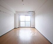 広々としたお部屋です。