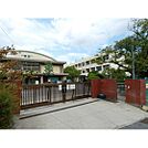 小学校「広島市立大町小学校まで1077ｍ」