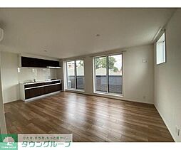 メゾンＫ 303 3階1LDKのリビング/ダイニング