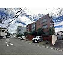 メゾン西千代田 102 ｜ 静岡県静岡市葵区西千代田町（賃貸マンション3LDK・1階・79.83㎡） その1