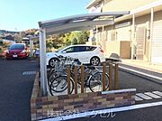 屋根付きの駐輪場です。