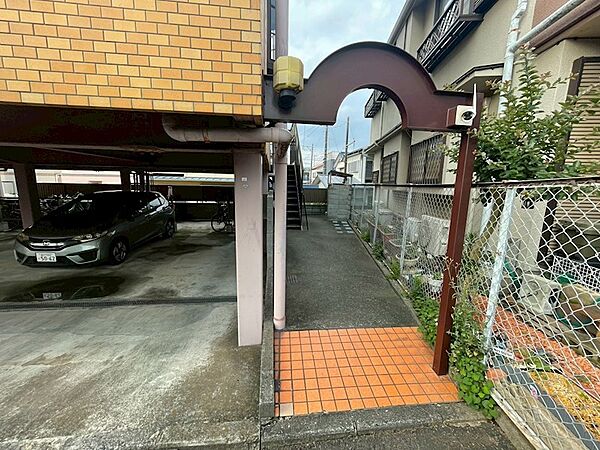 建物エントランス