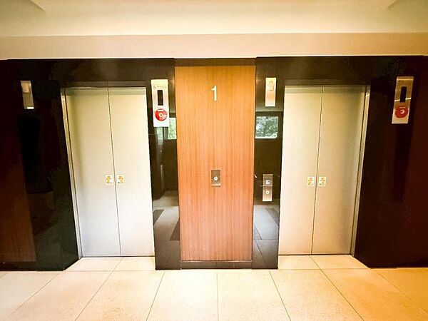 エントランスを拡大表示