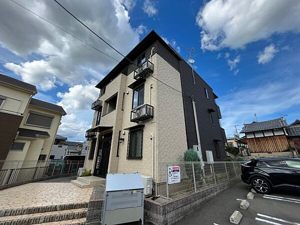 ルミエール　ハタ ｜大阪府寝屋川市秦町(賃貸アパート1LDK・2階・35.76㎡)の写真 その1