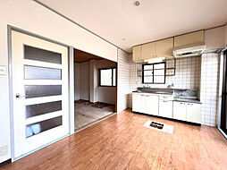 ミロクハイツ寝屋川 1階2DKのリビング/ダイニング