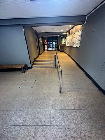 エントランス 薬師寺アーバンライフ 5階/-