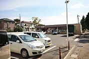 セブンイレブン上尾原市バイパス店 643m