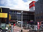 西友東大宮店 761m