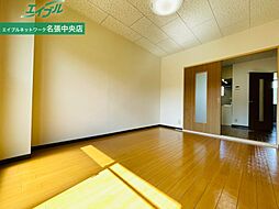 居間