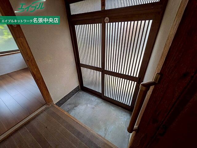 玄関