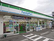 ファミリーマート箕面小野原東店 321m